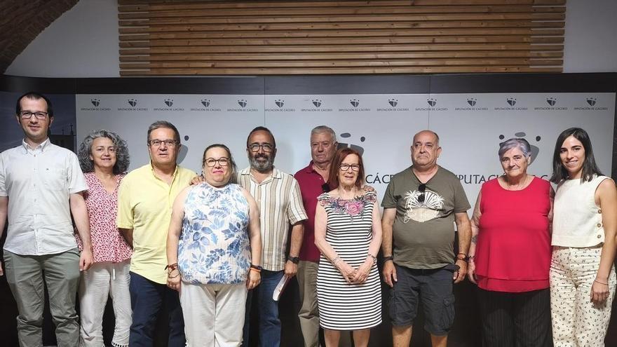 María Ángeles Blázquez, de la Asociación de Mayores de Mirabel: "Una vez que te jubilas ya eres un trapo y te tiran a una esquina, y eso tiene que cambiar"