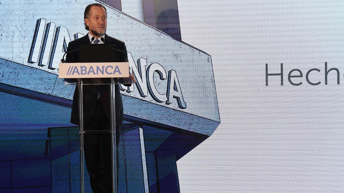 Escotet, en la inauguración de las nuevas oficinas de Abanca en su sede de García Barbón de Vigo