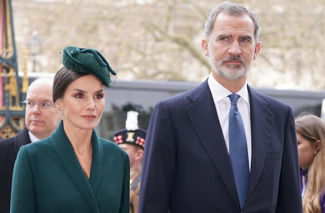 Los tocados con los que la reina Letizia ha brillado (o no) en sus apariciones europeas