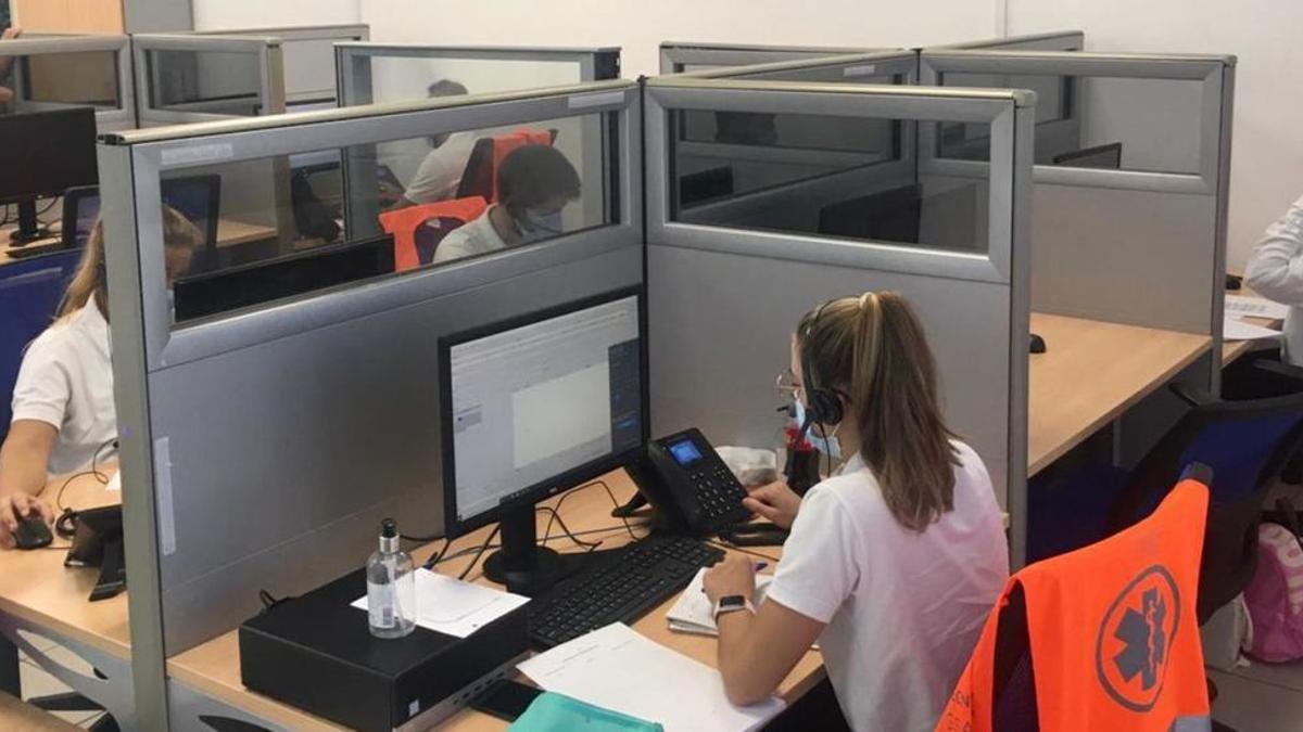 La empleada trabajó en el servicio telefónico de refuerzo durante la pandemia.