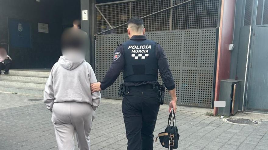 Detenida en Murcia una mujer por agredir a su marido delante de su hija de 6 años
