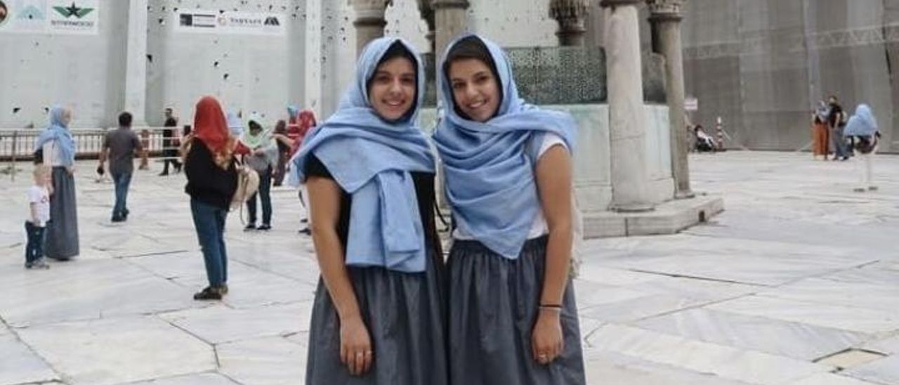 Las dos hermanas vilagarcianas, en un viaje a Turquía