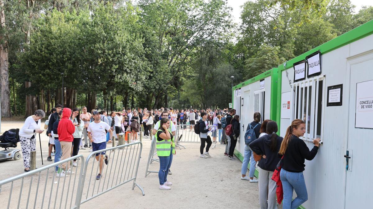 Venta de entradas en uno de los conciertos de ediciones anteriores.