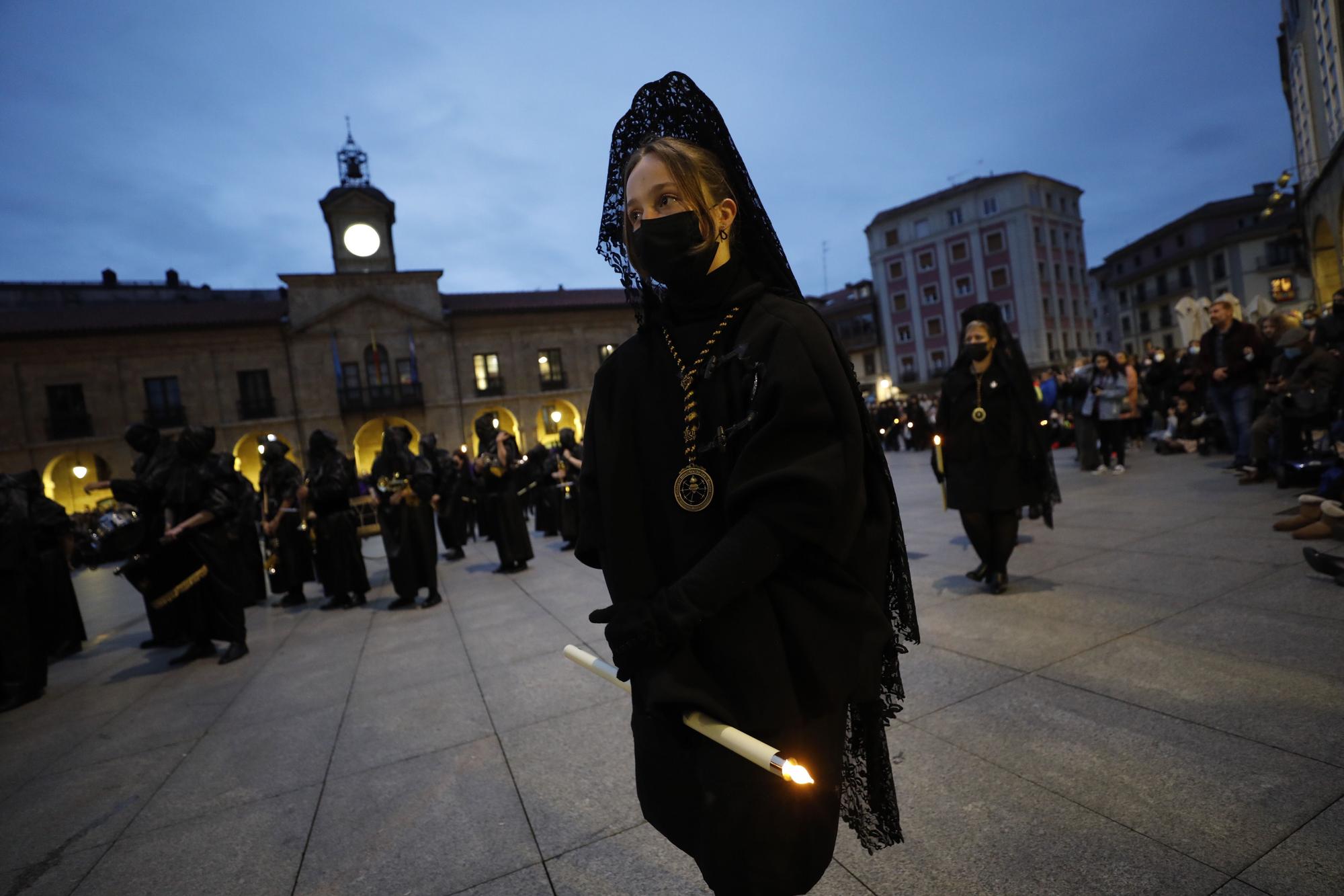 EN IMÁGENES: Así fue la procesión del Santo Encuentro de Avilés