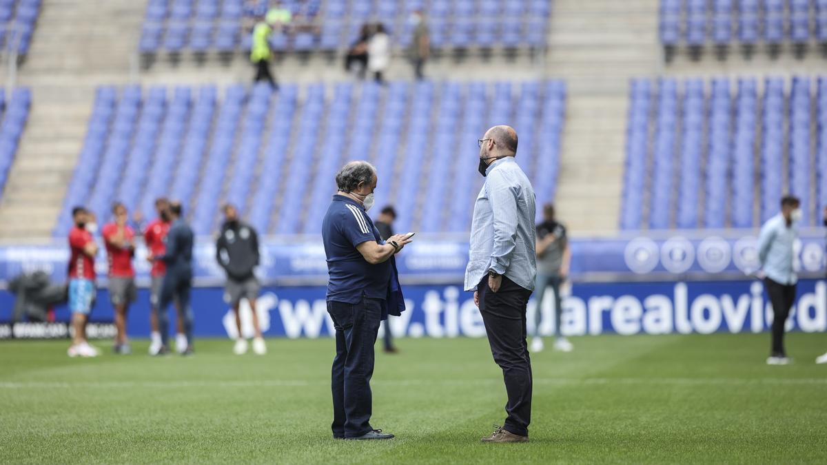 En imágenes: los aficionados del Real Oviedo vuelven al campo