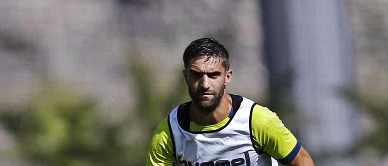 Francisco Jesús Crespo Pejiño, en acción durante el entrenamiento de ayer en Barranco Seco.