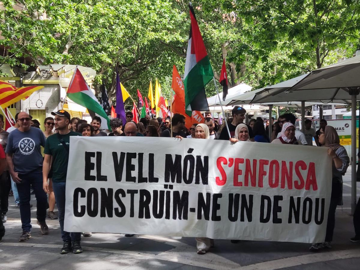 Capçalera de la manifestació de l'1 de Maig a Manresa