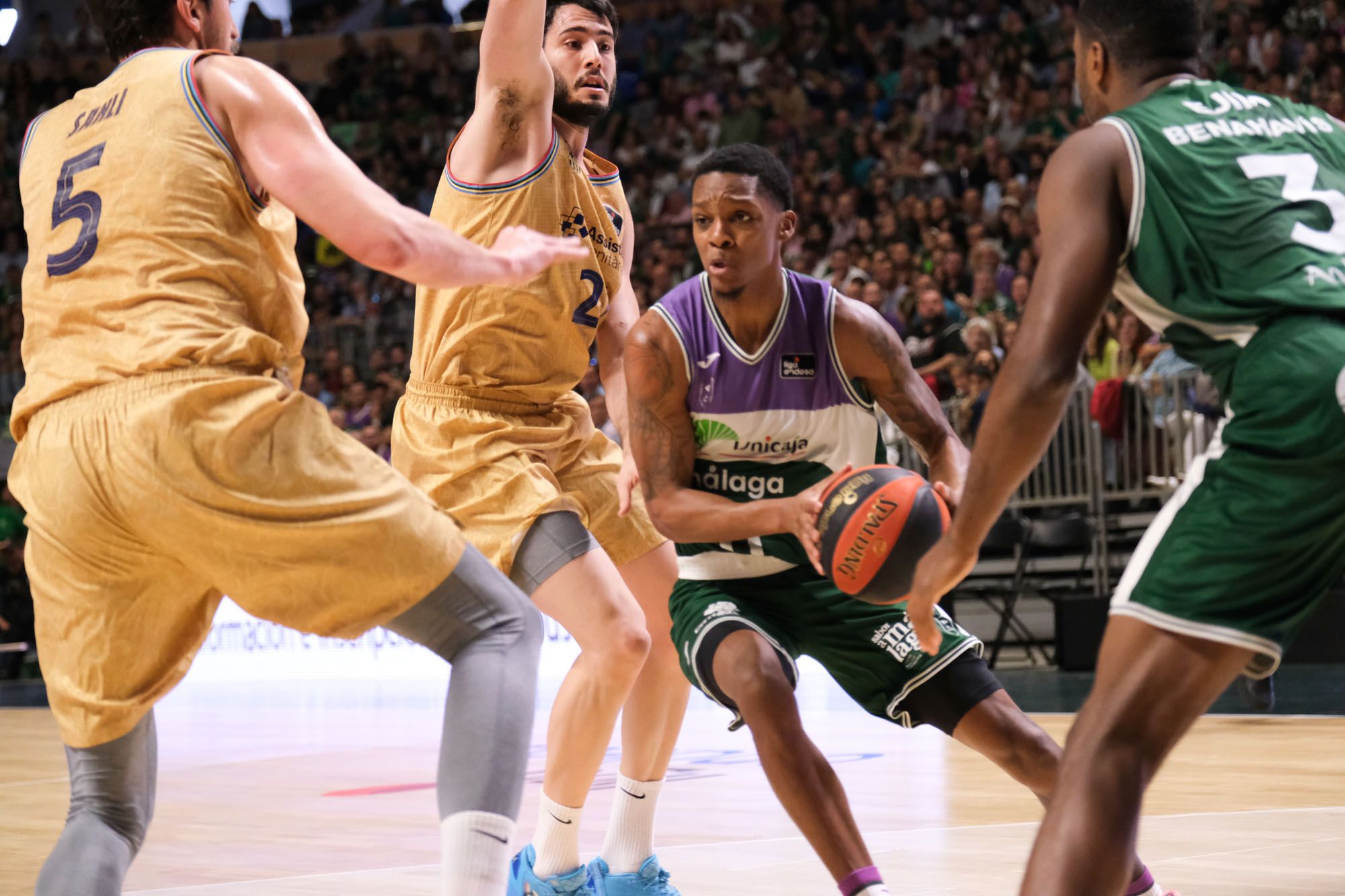 Liga Endesa | Unicaja - Barcelona, en imágenes