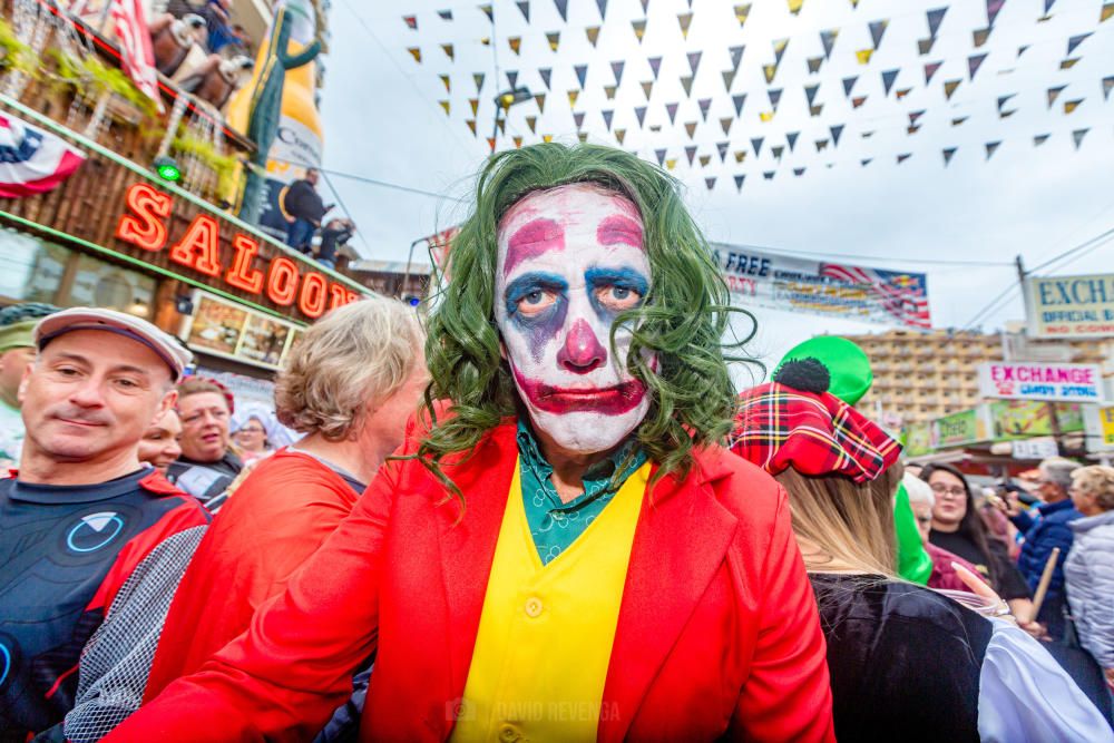 Más de 35.000 personas participan en una gran fiesta de disfraces que se celebra cada año el jueves siguiente a las Fiestas Mayores Patronales