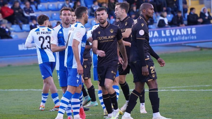 El Málaga CF desaprovecha la derrota del Castellón y el empate del Ibiza