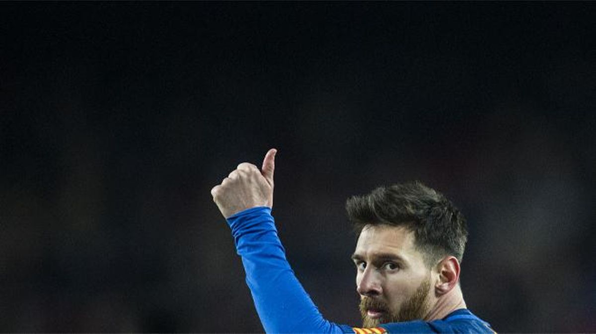 Les fotografies del partit de tornada de copa entre el Barça i la Reial Societat amb el triomf dels blaugranes per cinc gols a dos
