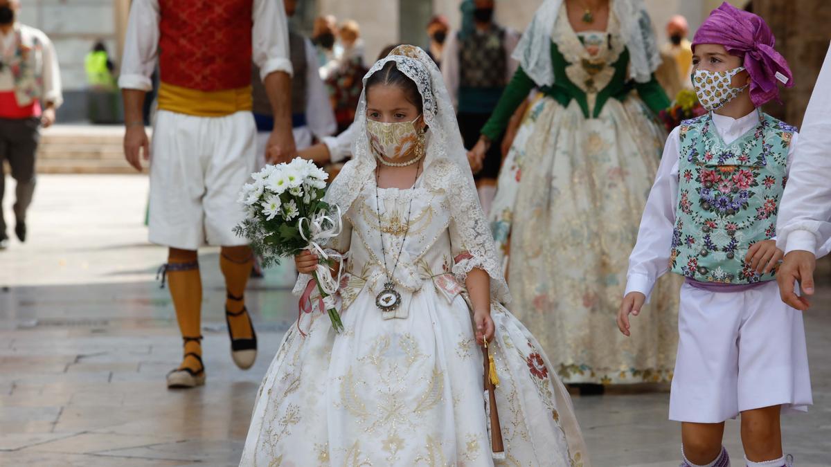 Búscate en el segundo día de Ofrenda por las calles del Mar y Avellanas (entre las 11.00 y 12.00 horas)