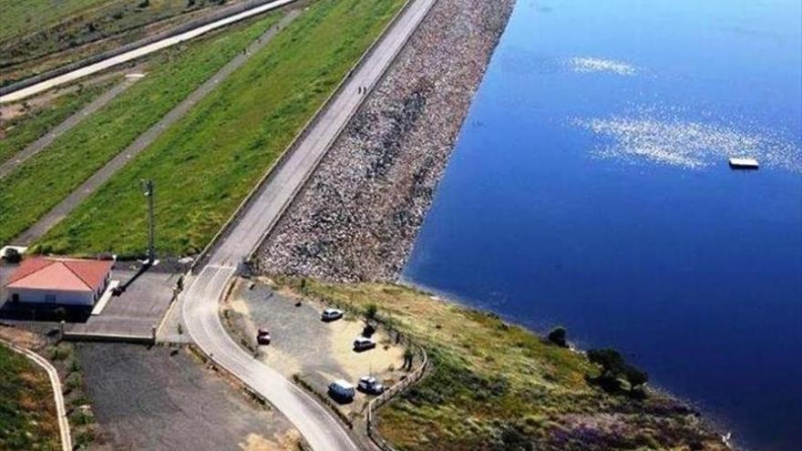 El Defensor del Pueblo exige analizar la calidad del agua para abastecimiento