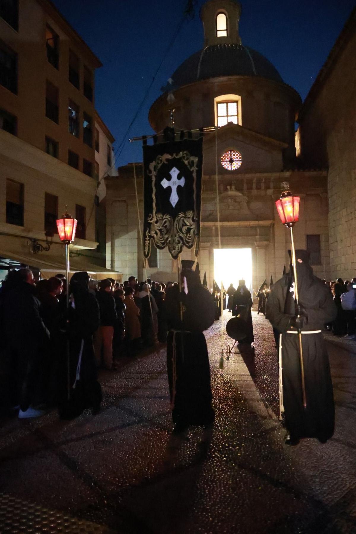 Un Jueves Santo de esperanza y silencio en Callosa de Segura Un Jueves Santo de esperanza y silencio en Callosa de Segura