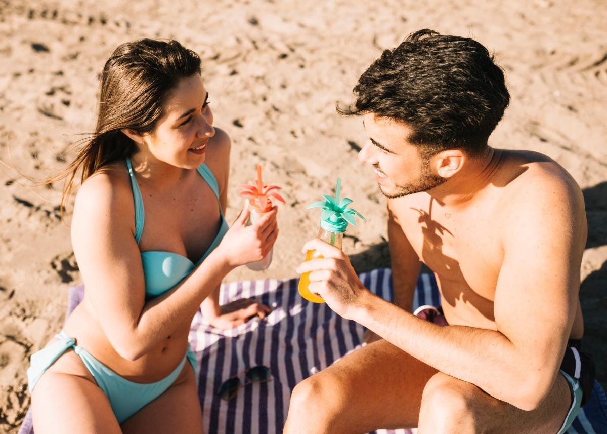¿Aumenta el deseo sexual en verano? Claves hormonales y emocionales