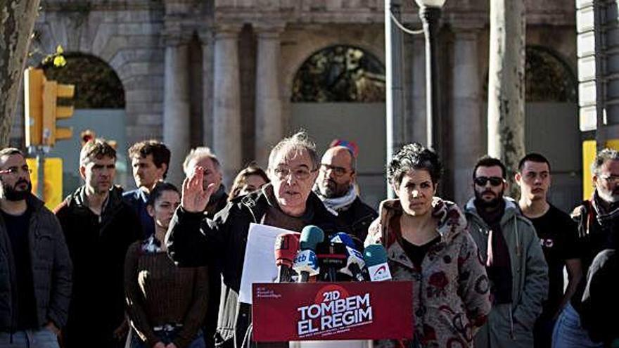 L&#039;actor Manel Barceló, en representació de les entitats.