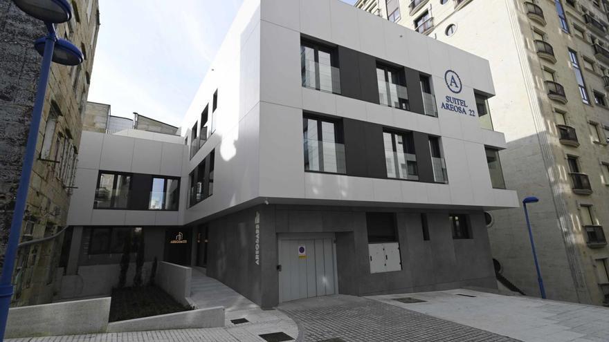 Inmueble en la calle Areosa destinado íntegramente a apartamentos turísticos. | Pablo H. Gamarra