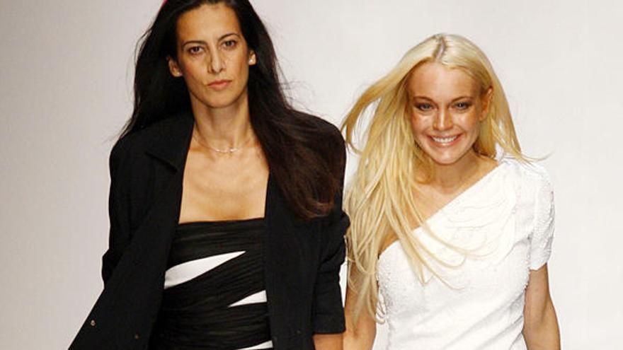 Lohan y Archs clausuran el desfile.