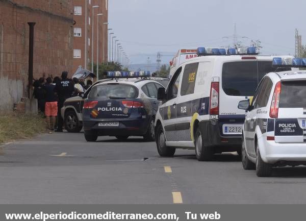 GALERÍA DE FOTOS - Espectacular redada policial en el barrio la Unión