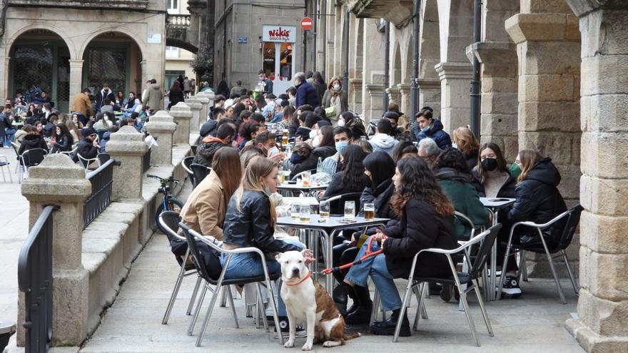 La ordenanza de veladores pondrá orden en los casi 360 locales hosteleros con terraza exterior