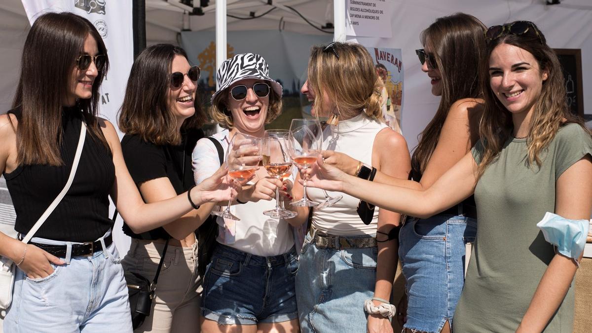 4 buenos planes gastro para el finde: Vermut & Soul, Tast a la Rambla, BCN en las alturas y Día del Vino DO 2025