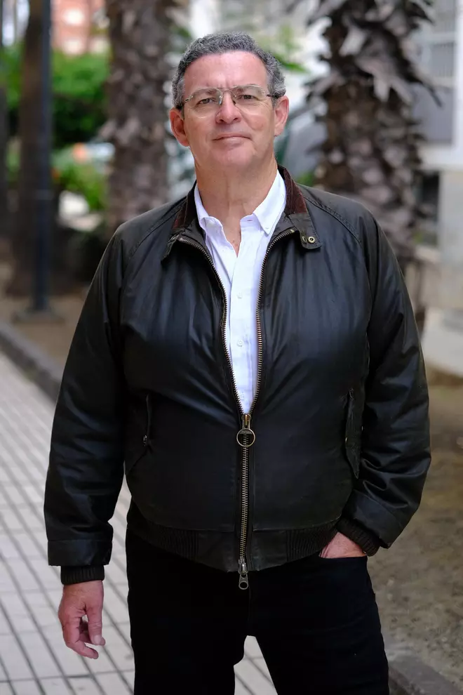 Javier Sánchez-Simón: «La gente mayor es invisible para los partidos y queremos un trato digno»
