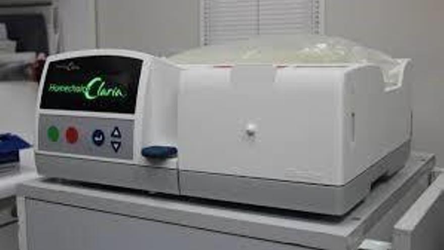 Nueva máquina para monitorizar a los pacientes en diálisis domiciliaria