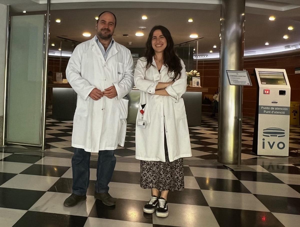Doctor Romero y Raquel López.