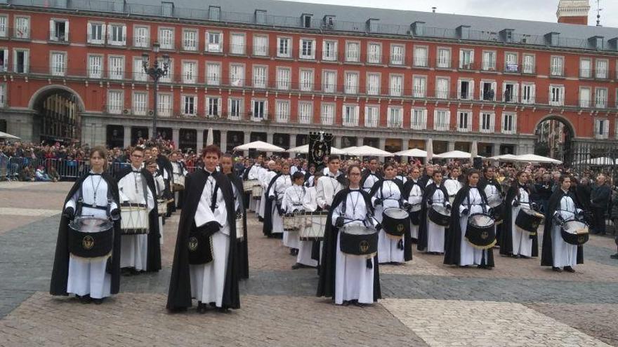 Los tambores zaragozanos de La Humillación, presentes en Madrid