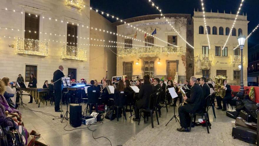 Les societats musicals també entonen ‘Un Nadal més valencià’ | FOTOS DE LEVANTE-EMV