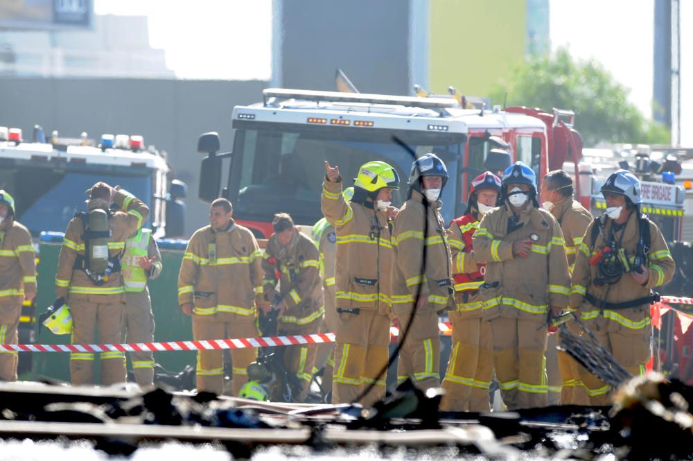 Una avioneta se estrella en un centro comercial en Melbourne