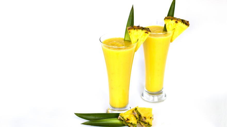 El batido de piña y jengibre ideal para una merienda sana y ligera