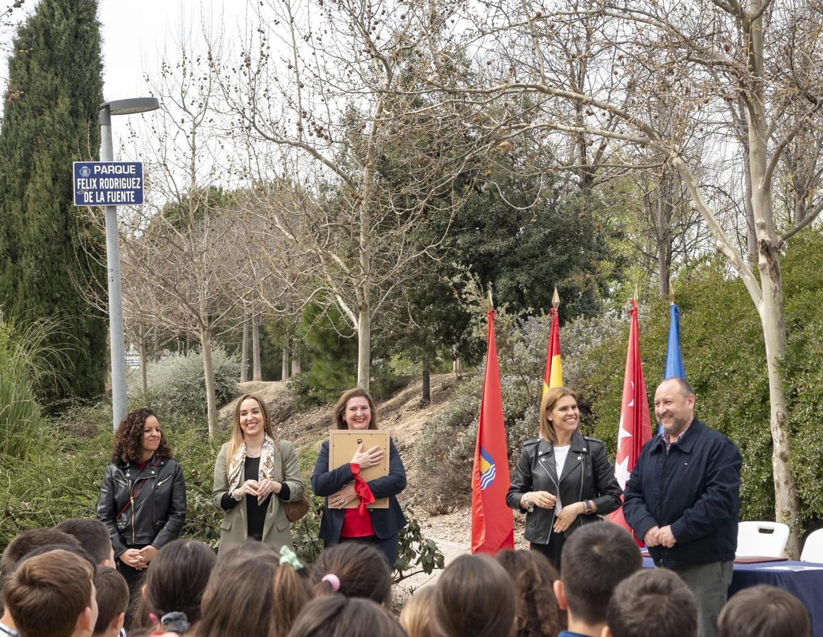A la firma acudieron más de 70 alumnos de 3º de Primaria del CEIP Mozart