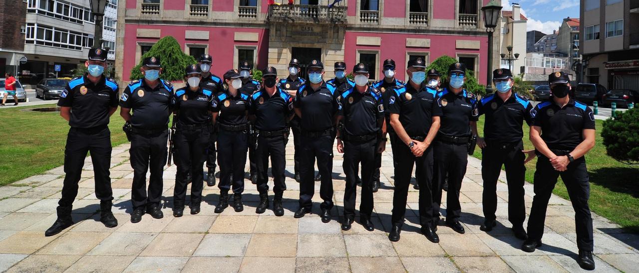 La plantilla de la Policía Local de Vilagarcía, en el inicio de la pandemia.