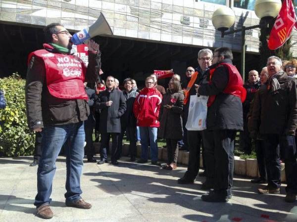 Fotogalería: Protesta de los trabajadores de Caja3 el primer día de huelga