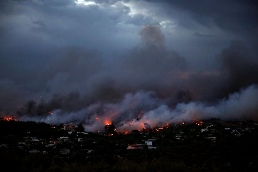 Greus incendis a Grècia