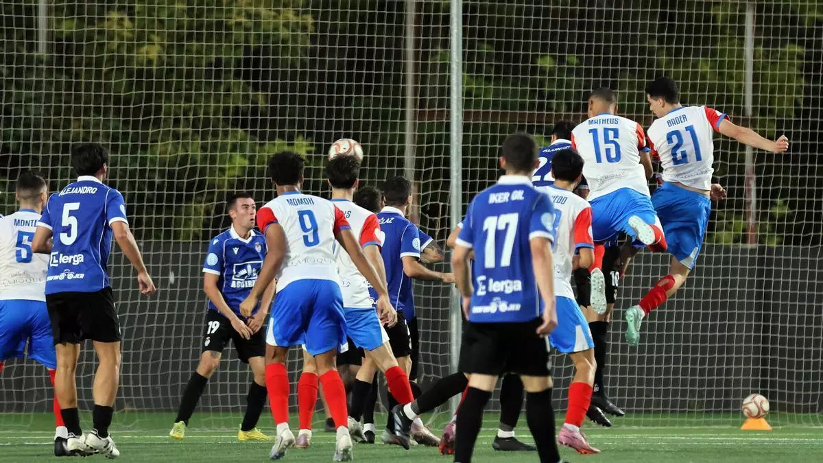 El CE Manresa s'impulsa en les cantonades del Congost per fer el ple de punts (2-0)