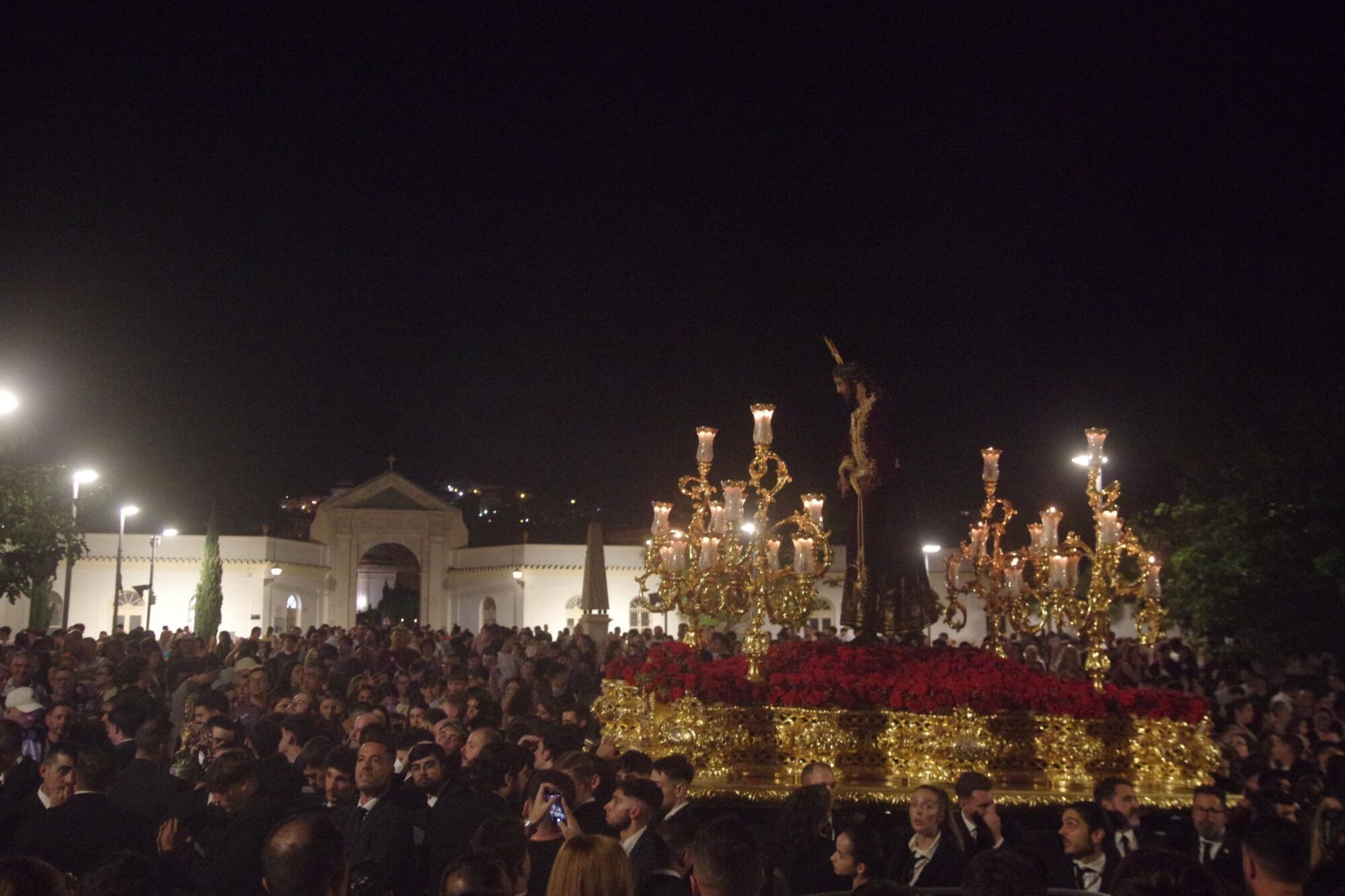 Salida extraordinaria del Señor de la Soledad por el 25 aniversario de su bendición
