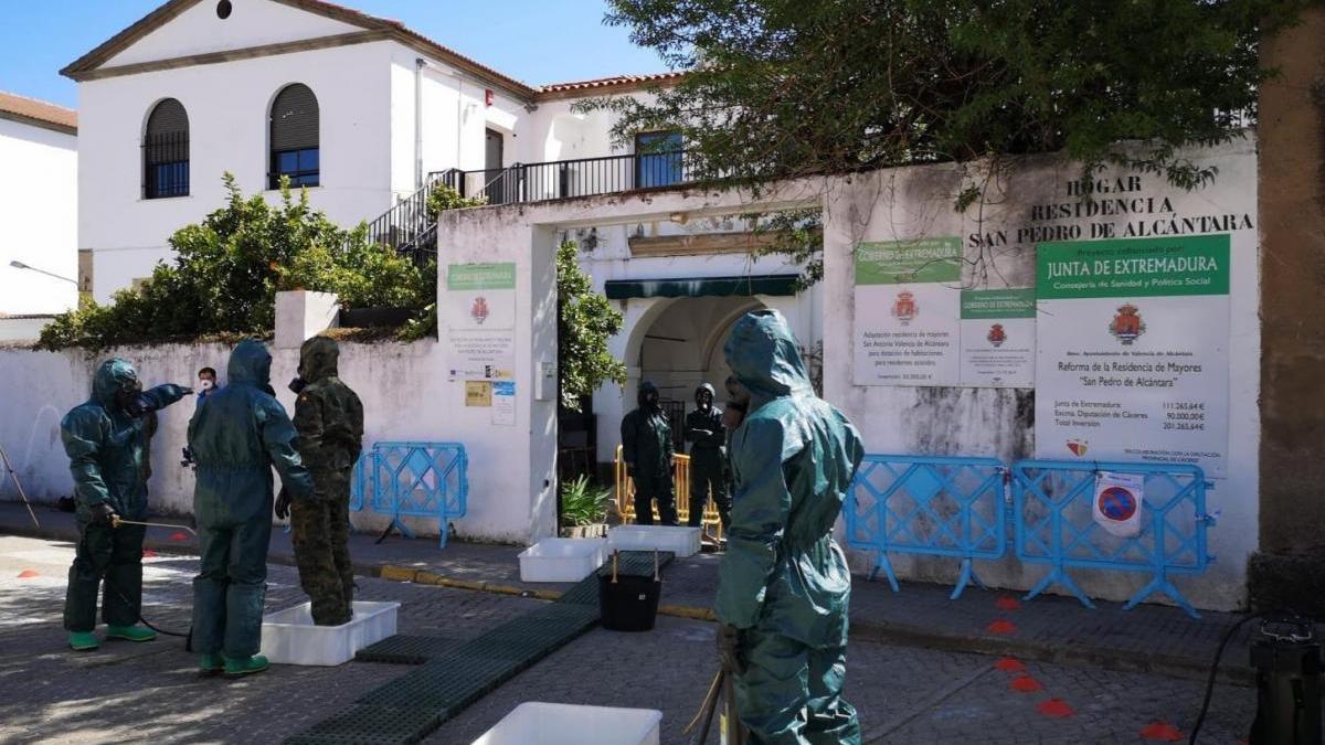 150 pacientes procedentes de residencias de mayores de Extremadura han recibido ya el alta