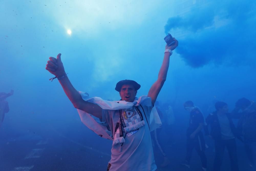 El celtismo vuelve a demostrar fuerza y compromiso en el recibimiento al Celta a su llegada al estadio.