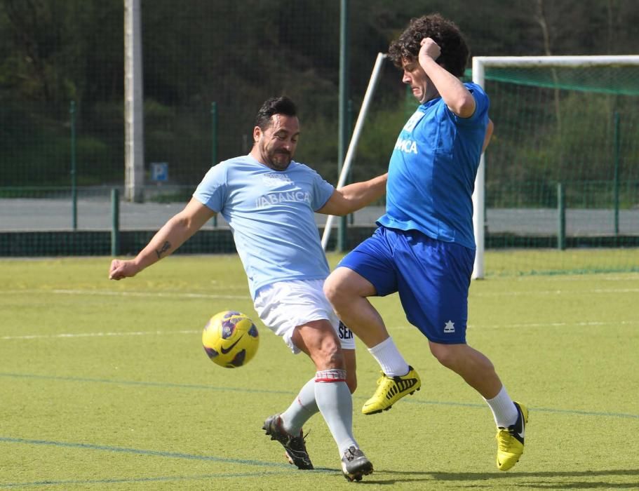 Abegondo acogió el derbi de Os Artistiñas