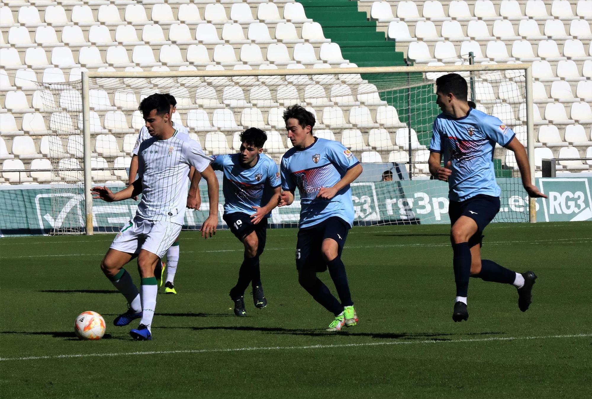 Las imágenes del Córdoba CF B-Pozoblanco