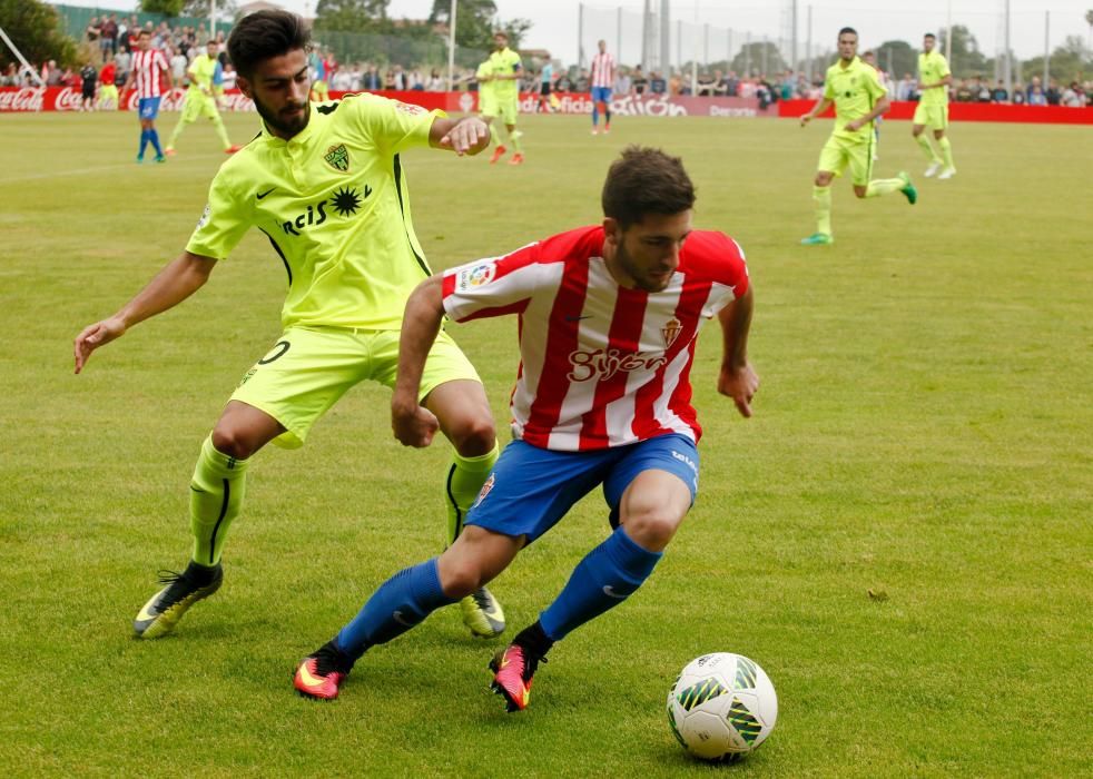 El Sporting B entra en la pelea por el ascenso a Segunda B