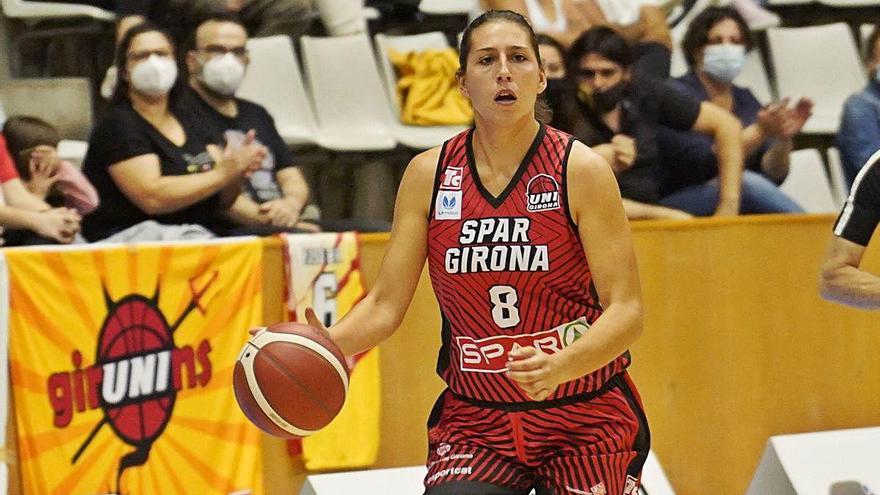 María Araújo, en una acció d&#039;un partit a Fontajau.