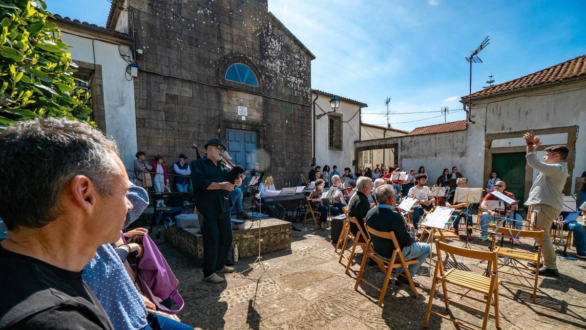 A Escola Municipal de Música ofreceu o seu tradicional Concerto para a Veciñanza