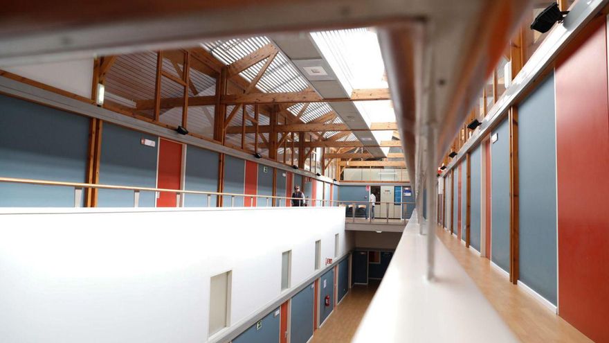 Interior de La Curtidora, donde se ubica el centro de I+D de Escribano, al fondo. | MARA VILLAMUZA