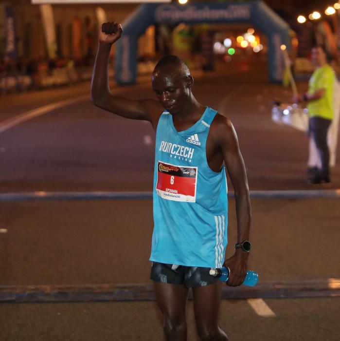 Búscate en la 15K Nocturna Valencia 2019