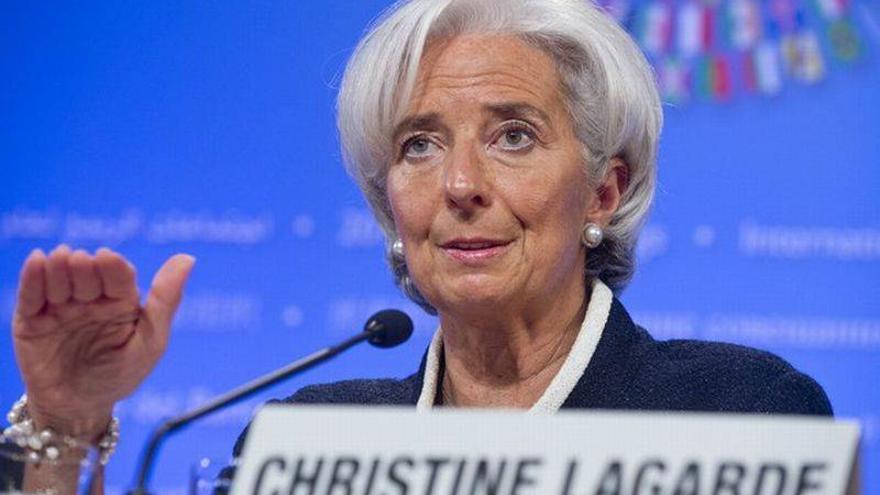 Lagarde le pide a España que ralentice los ajustes