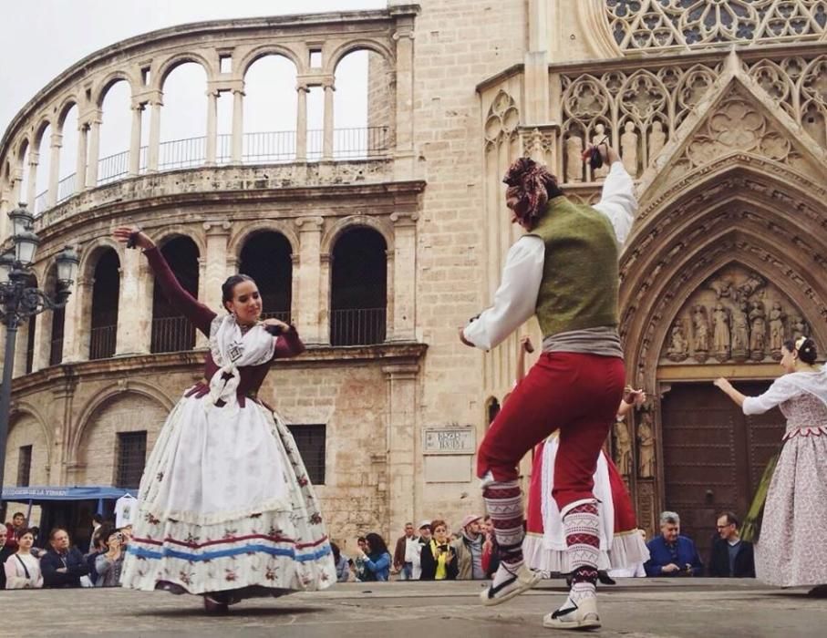 Siempre vinculada al grupo de baile de la comisión. Aquí, en una edición de los "Balls al Carrer".