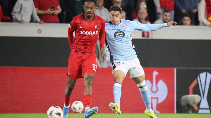 Resumen, goles y highlights del SC Freiburg 3 - 0 Celta de Vigo de la ida de cuartos de final de la Europa League